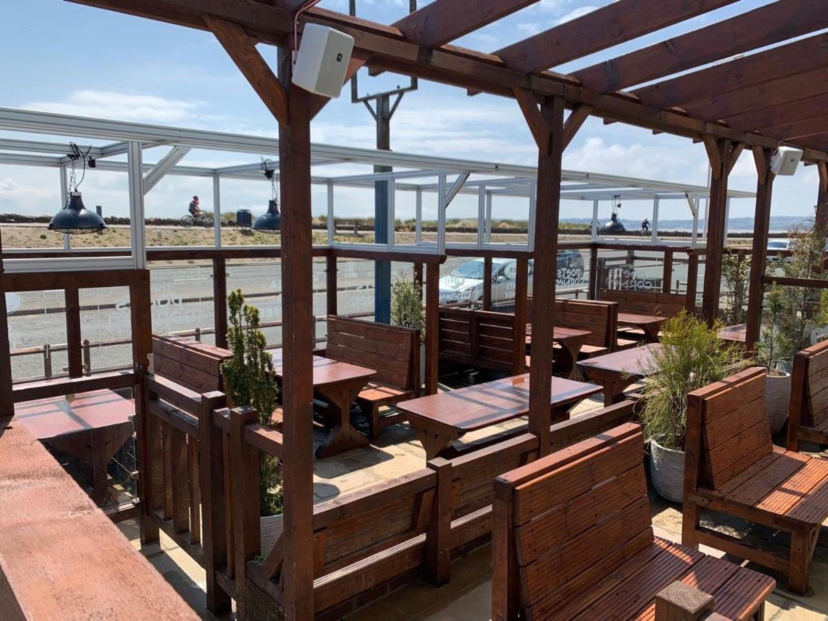 Hoopers Sandy Beach Guest Rooms Swansea Dış mekan fotoğraf